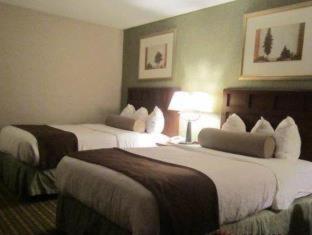 Baymont Inn & Suites Marietta Room photo