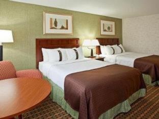 Baymont Inn & Suites Marietta Room photo